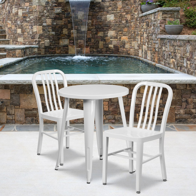 FLASH FURNITURE CH518TH218VWH  Commercial-Grade Round Metal Indoor/Outdoor Table Set With 2 Vertical Slat-Back Chairs, White