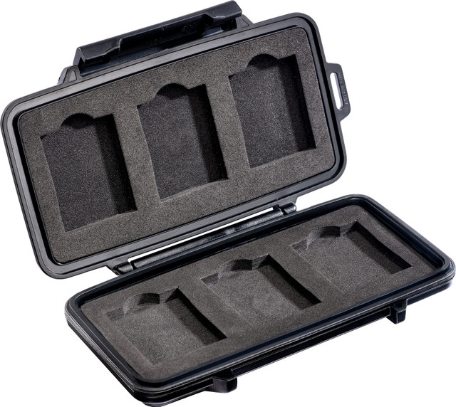 Pelican Products 009650-0100-110 0965 Micro Memory Card Case