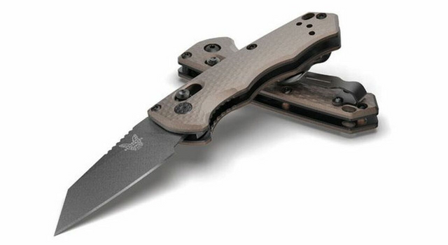 Benchmade 2900BK-1 AUTO IMMUNITY, AXIS, BURNT BRONZE