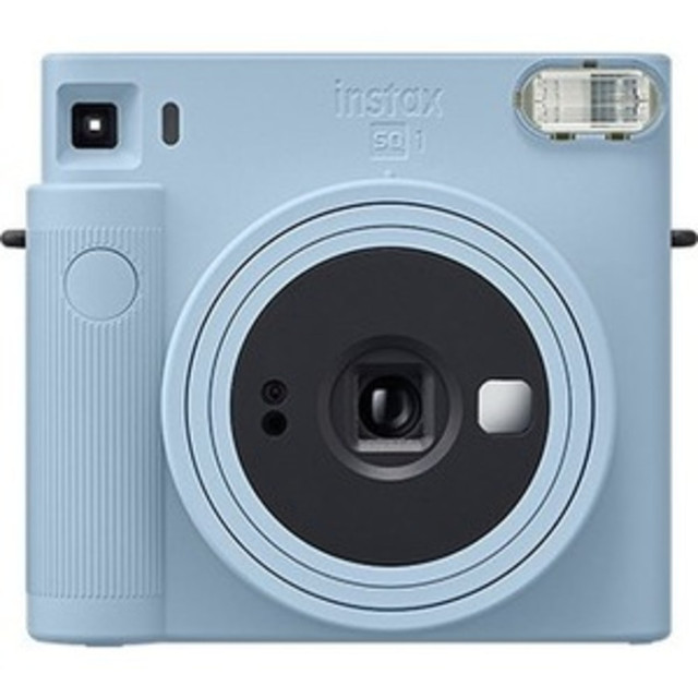 FUJIFILM U.S.A., INC. 16670508 Fujifilm SQUARE SQ1 Instant Film Camera - Instant Film - Glacier Blue