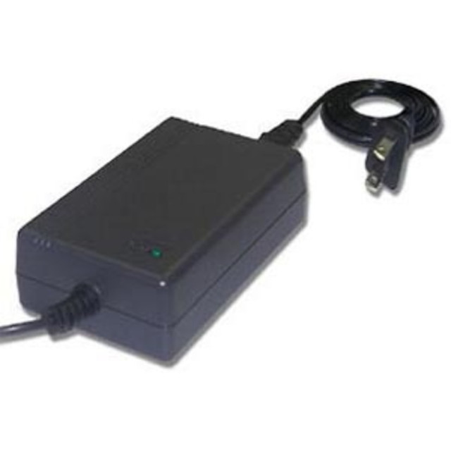 TOTAL MICRO TECHNOLOGIES Total Micro 02K3381-TM  Auto Adapter For IBM ThinkPad Laptops, Black