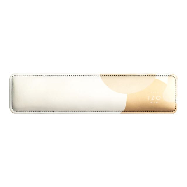 For those long nights at the office, grab the AZIO IZO Palm Rest. The memory foam material provides lasting comfort, while the nonslip rubber base helps prevent unwanted movement.  Memory foam inside a microfiber surface provides cushioned comfort.  Nonslip rubber base helps prevent slippage.