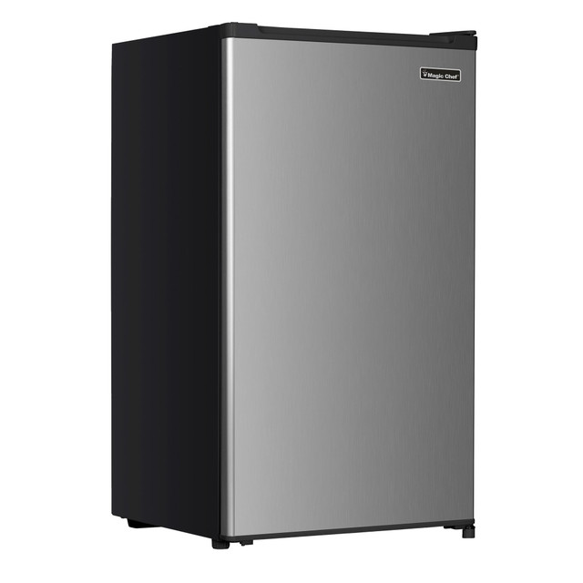 CNA INTERNATIONAL, INC. MCAR32PSE Magic Chef 3.2 Cu. Ft. Freezerless Mini Fridge, Silver CNA INTERNATIONAL, INC. MCAR32PSE Magic Chef 3.2 Cu. Ft. Freezerless Mini Fridge, Silver