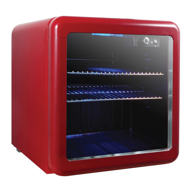 CNA INTERNATIONAL, INC. MCB17CHR Magic Chef 1.7 Cu. Ft. Retro Beverage Cooler, 19-5/16inH x 17-1/2inW x 19inD, Red