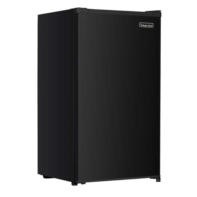 CNA INTERNATIONAL, INC. MCAR32BE Magic Chef 3.2 Cu. Ft. Freezerless Mini Fridge, Black