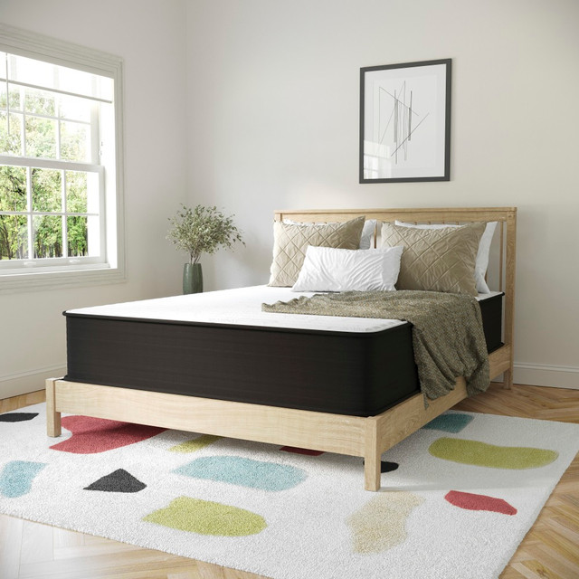 FLASH FURNITURE DRE230PRQ12GY  Dream CertiPur-US Certified Hybrid Mattress, Queen, 12inH x 60inW x 80inL, White/Gray