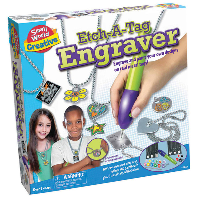 SMALL WORLD TOYS SWT9725478 Etch-A-Tag Engraver 19-Piece Set SMALL WORLD TOYS SWT9725478 Etch-A-Tag Engraver 19-Piece Set