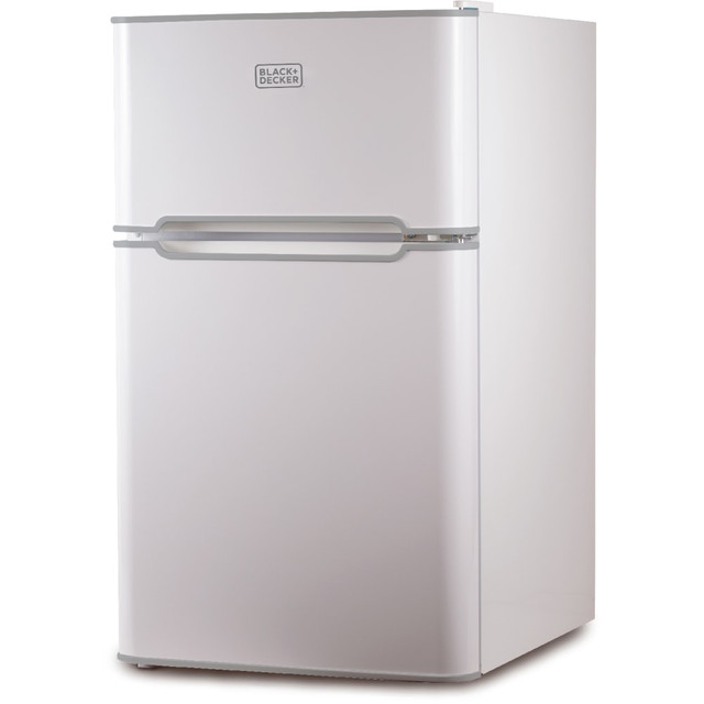 W APPLIANCE COMPANY LLC BCRDK32W Black+Decker 3.1 Cu. Ft. 2-Door Refrigerator With True Freezer, White