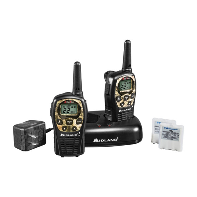 Channel scan automatically checks channels for any activity  Reliable communication when hiking, boating, hunting, fishing and more  JIS4 waterproof protection guards against light rain and splashing  Use either included rechargeable batteries or 4 AAA batteries to power  22 channels and 24-mile range provide great way to communicate outdoors