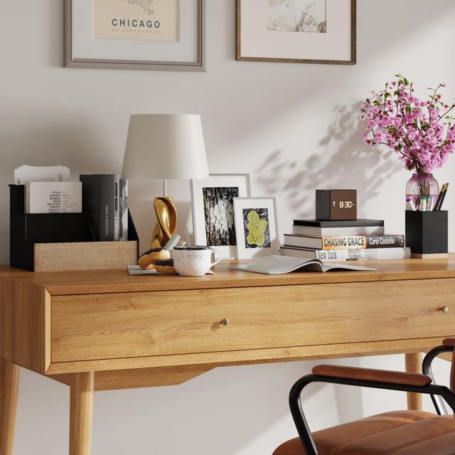 Keep your desktop clutter-free with a Flash Furniture Comerford 3-Piece Metal And Wood Organizer Set. Each piece boasts a durable pine base for lasting strength.  Includes a main organizer, pencil/brush cup and a 2-section holder.  Durable solid pine bases.  Wipe clean with a dry cloth.  Save time - no assembly required.