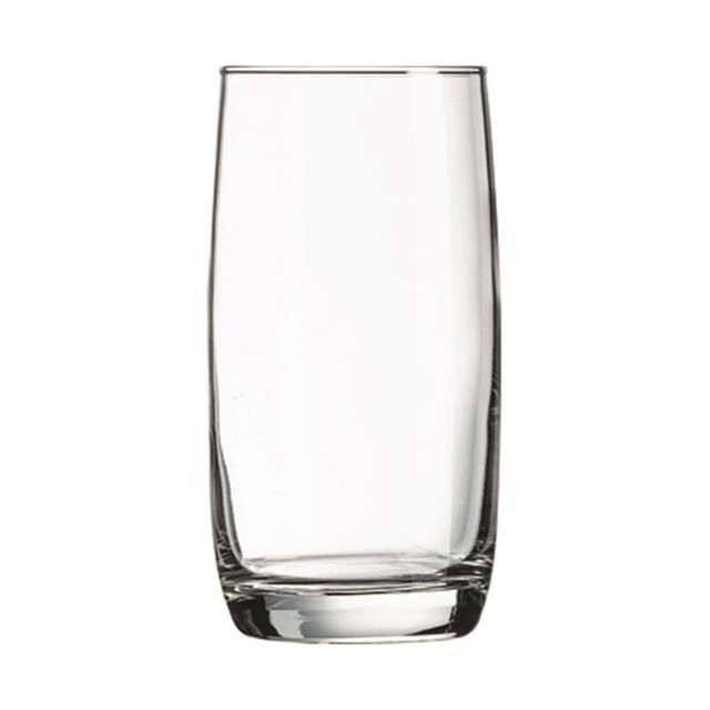 Serve tasty drinks to your patrons with these glasses. The glassware features a softly rounded shape, making them ideal for soft drinks and select cocktails.  Crafted from glass for elegance.  Softly rounded shape is the ideal vessel for serving soft drinks or low-alcohol cocktails.