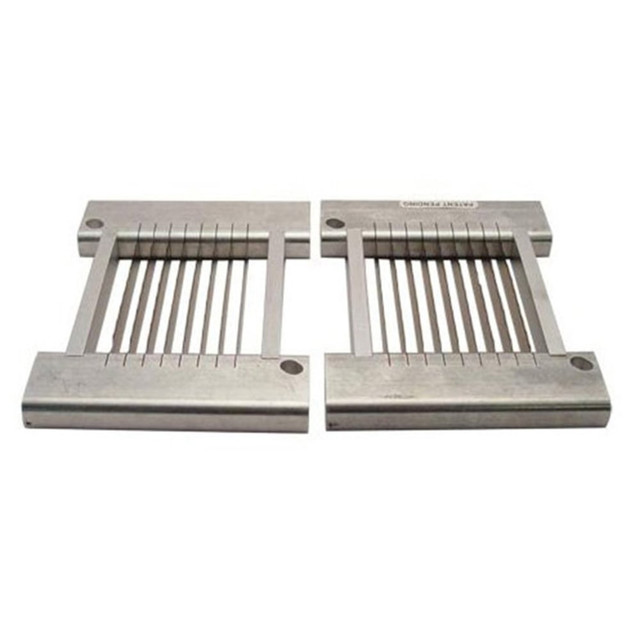 Chop onions for all of your favorite dishes with help from the Nemco 3/16in Easy Onion Slicer II Blade Assembly. With 17 sharp blades, you will get the exact chop you need.  Compatible with the Easy Onion Slicer II (sold separately).  Made from stainless steel.  Provides 3/16in cuts.  Includes 17 blades.