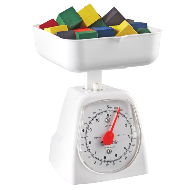 Evaluate a variety of substances and objects in your classroom. Dual units allow you to measure in either pounds or kilograms.  Removable pans allow you to measure both liquids and solids.  English and metric formats provide versatility.  Includes a scale with an 11-lb (5 kg) capacity and a scale with a 5-lb (2.2 kg) capacity.