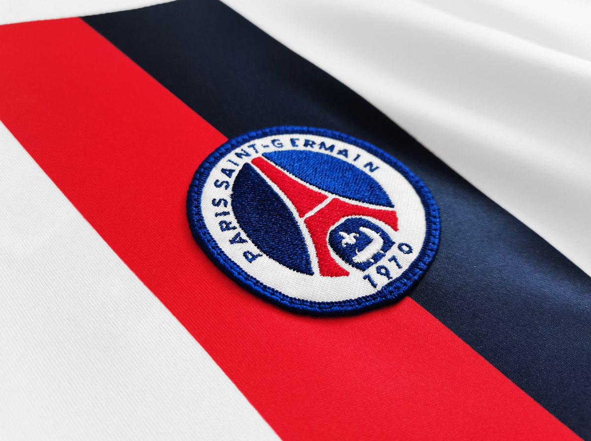 Paris Saint-Germain 02/03 Men's Away Retro Shirt