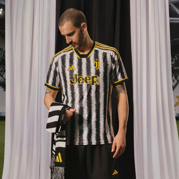 Juventus 23/24 Authentic Men's Home Shirt