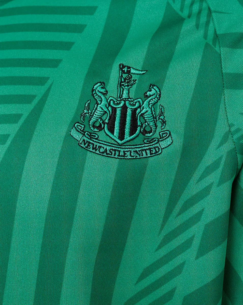 BRUNO G. #39 Newcastle United 23/24 Kid's Away Shirt and Shorts - PL Font