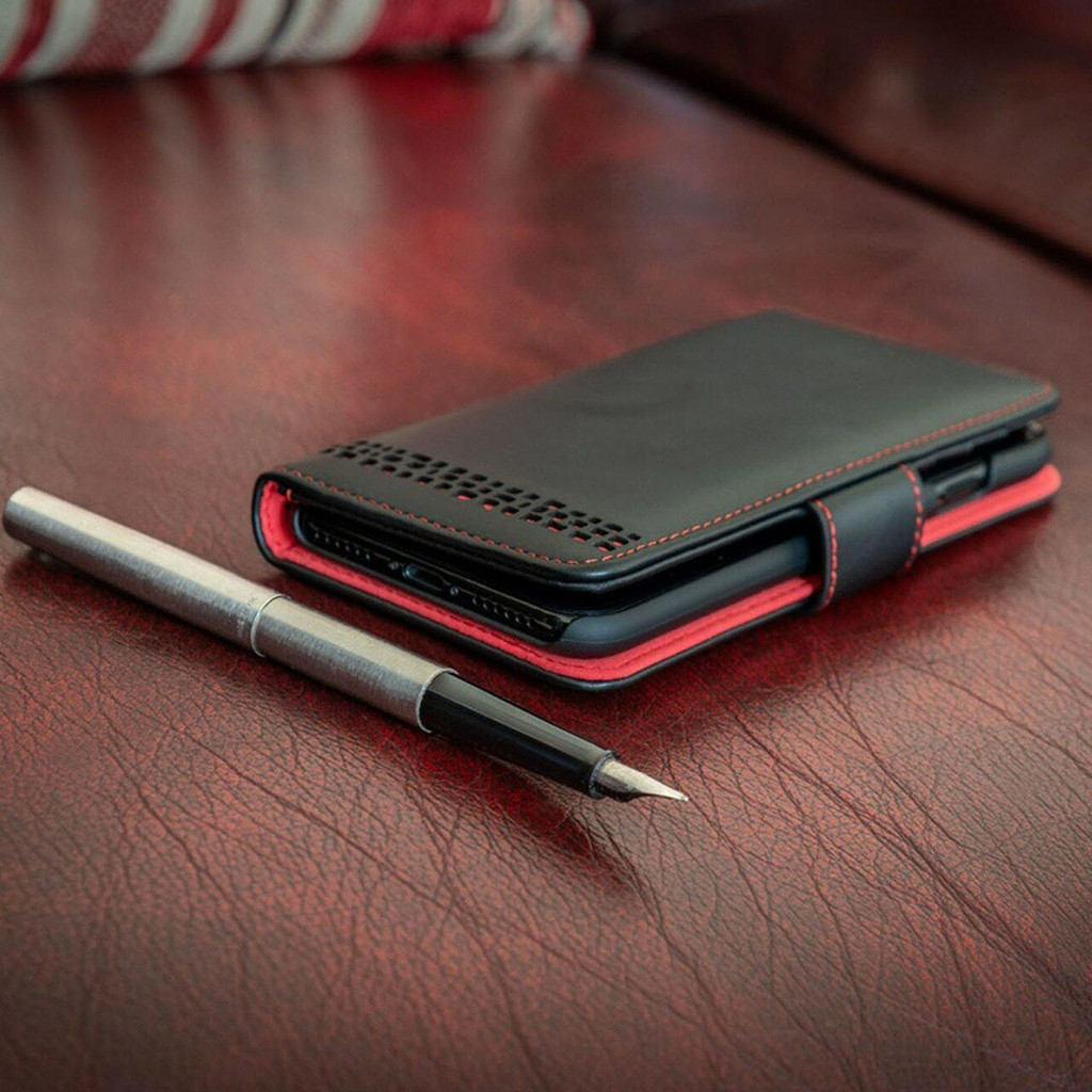 Ed Hicks Apple iPhone 11 Pro Black Leather Wallet Phone Case