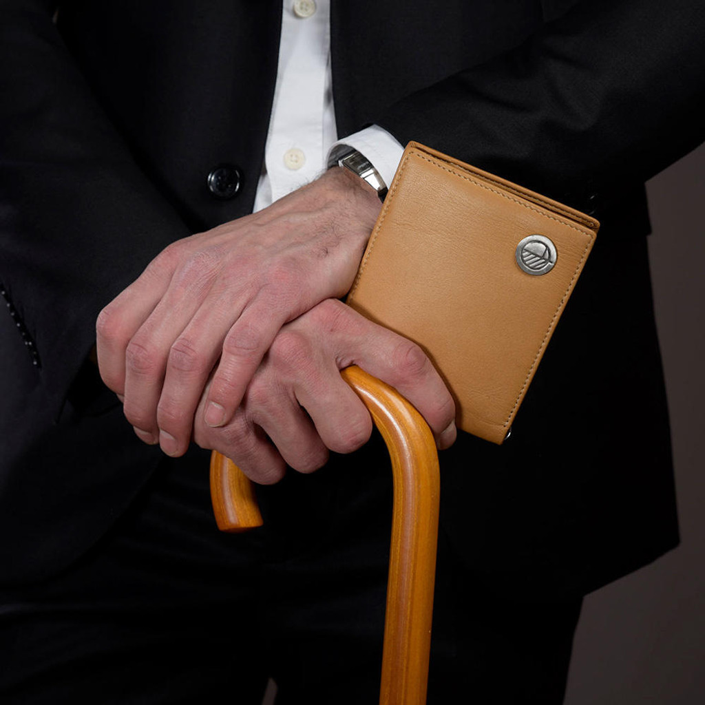 Drew Lennox tan leather bifold wallet for men