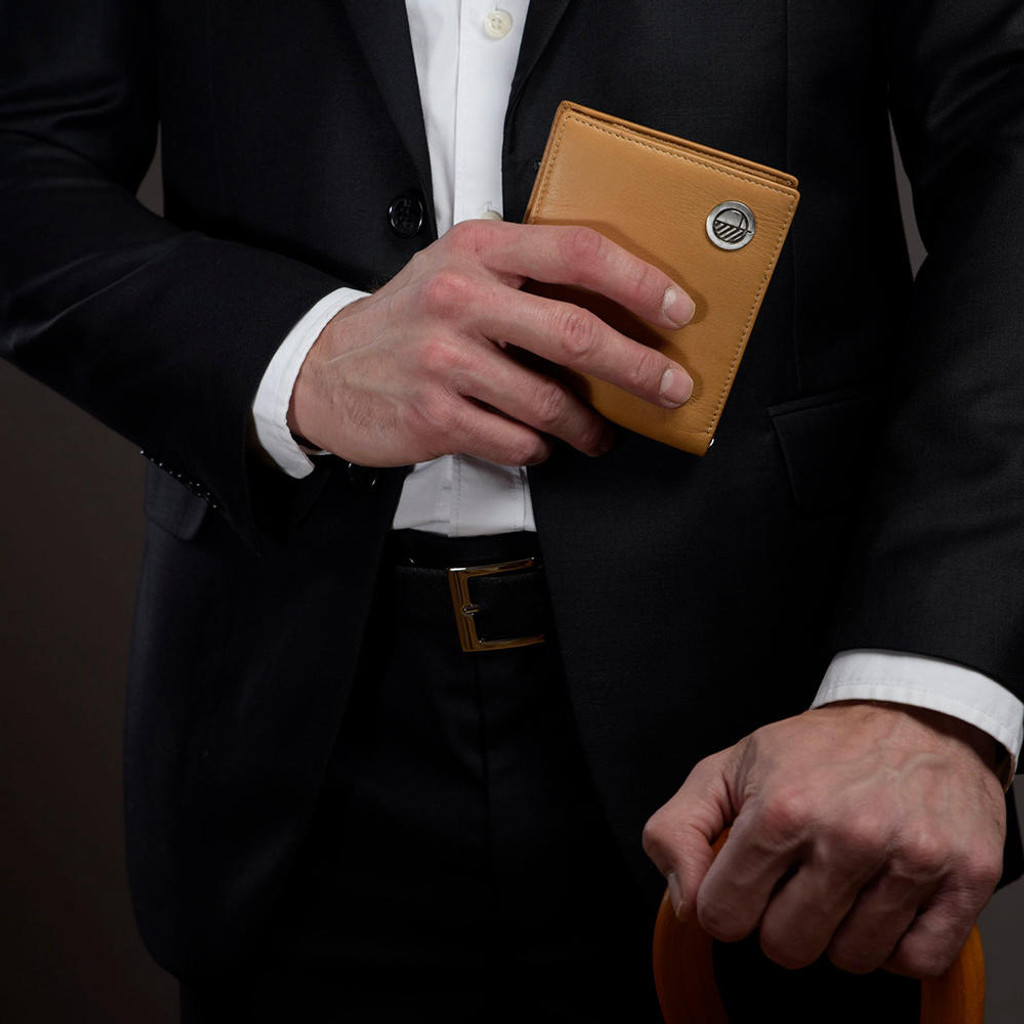 High-quality tan leather men’s wallet Drew Lennox