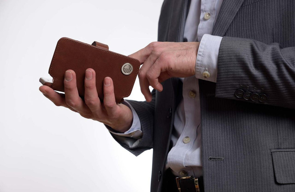 iPhone 5 wallet case with brown leather finish