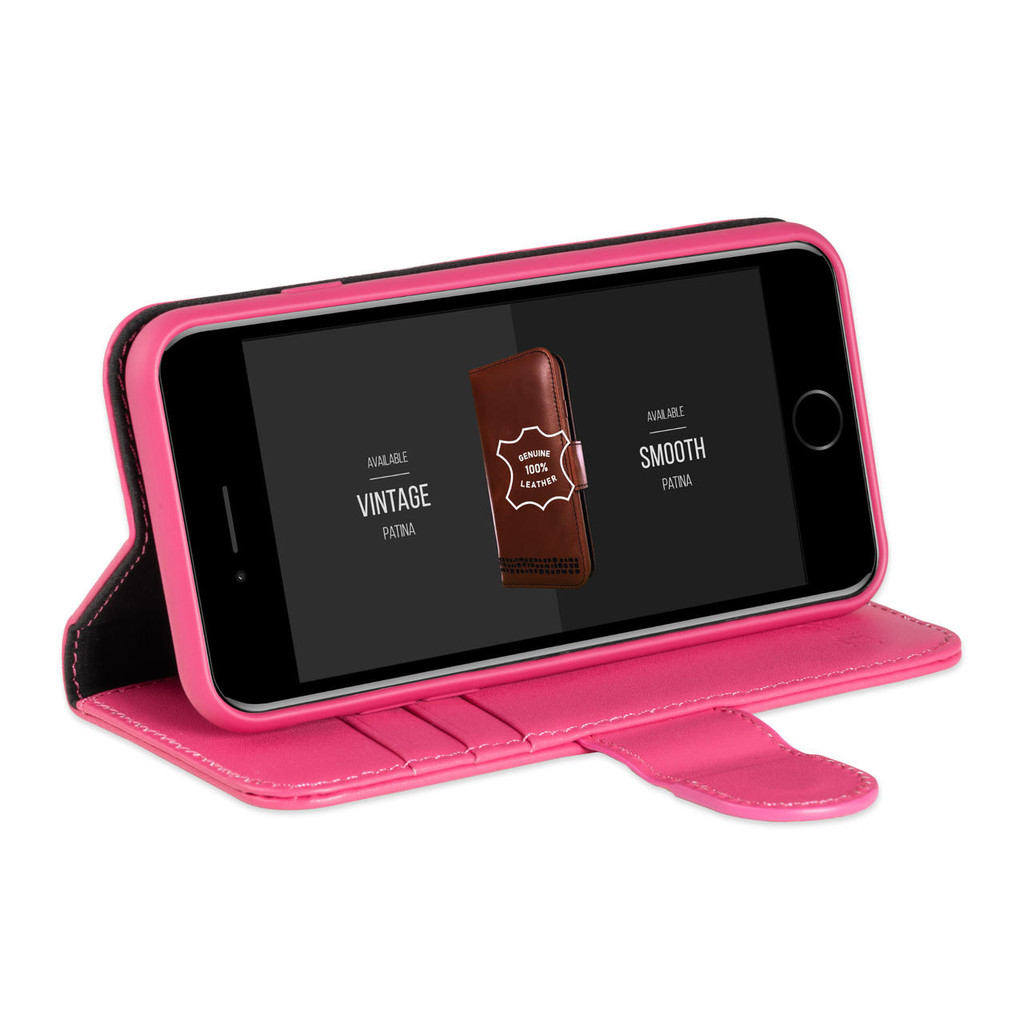 Inside view of Royale leather wallet case with cards