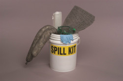 5 Gallon Universal Spill Kit 5 Gallon Universal Spill Kit