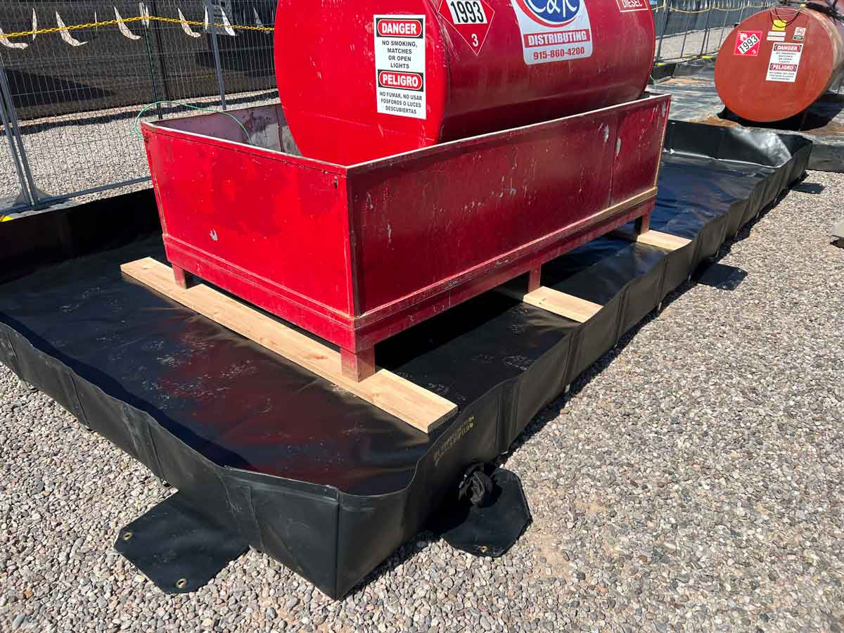 Spill Containment L-Bracket Berm - 12' x 20' x 18
