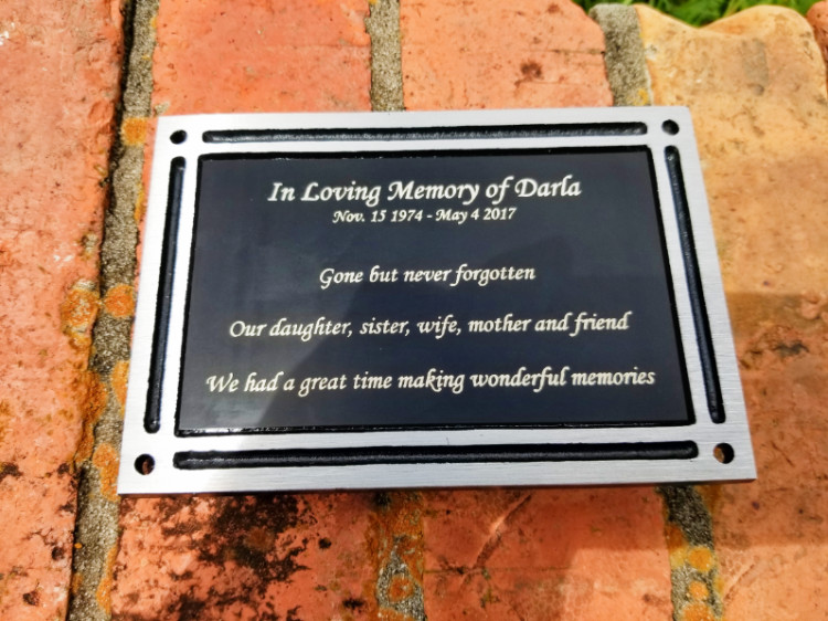 Memorial Plaque for Tree. Cast Aluminum Bench Plaque