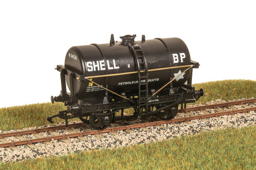 PC92 OO 10FT OIL TANK WAGON PLASTIC KIT