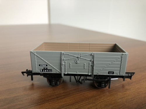 907010 OO S28942 7 PLANK DIA.1355 BR GREY TARPULIN RAIL