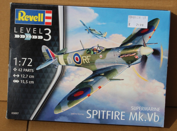 R03897 1/72 SUPERMARINE SPITFIRE MK.VB PLASTIC KIT