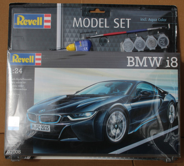 R67008 1/24 BMW I8 MODEL SET PLASTIC KIT