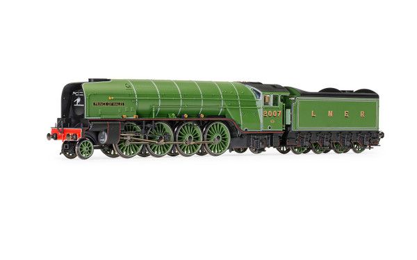 R3983 OO 2007 P2 2-8-2 LNER LINED GREEN PRINCE OF WALES