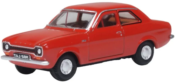 76FE005 OO FORD ESCORT MK1 SUNSET RED
