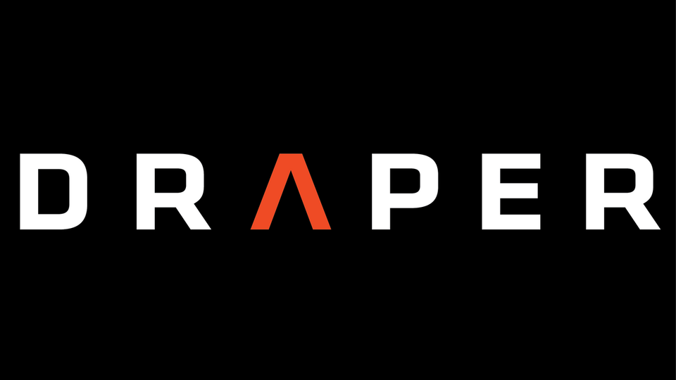 121226