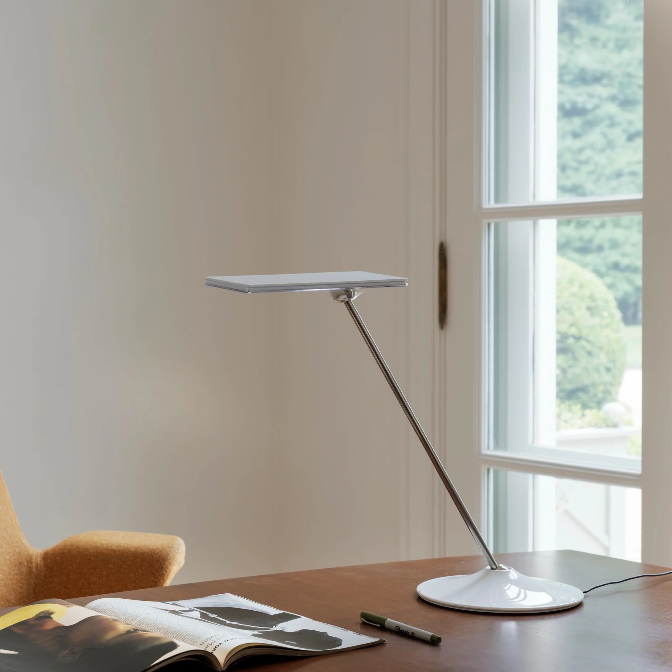 Humanscale Horizon 2.0 LED Task Light - Silver - H2BES