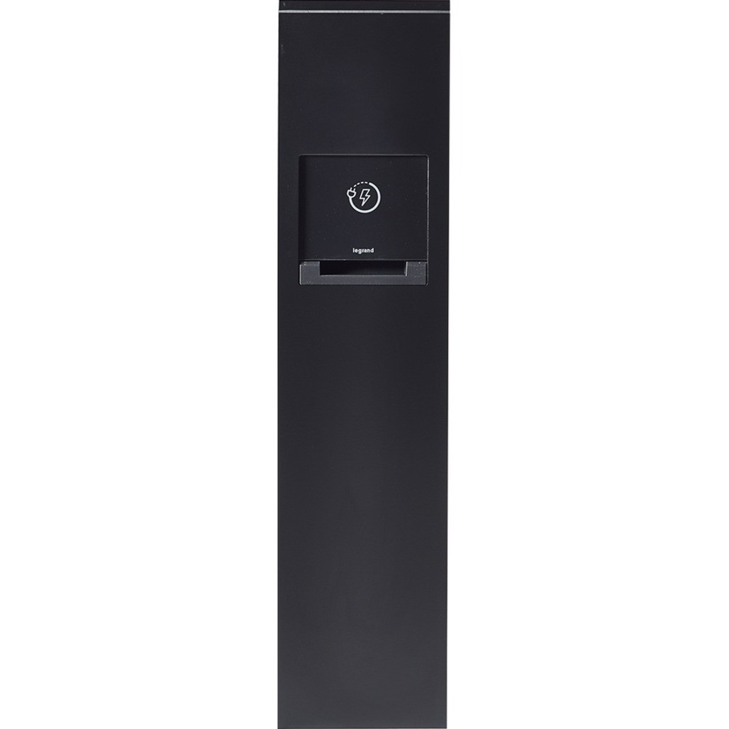 Wiremold Power Pedestal 3-Gang, 1 Duplex GFCI Receptacle and 2 4-Port USB Outlets - XCSPP3GRUU-BK