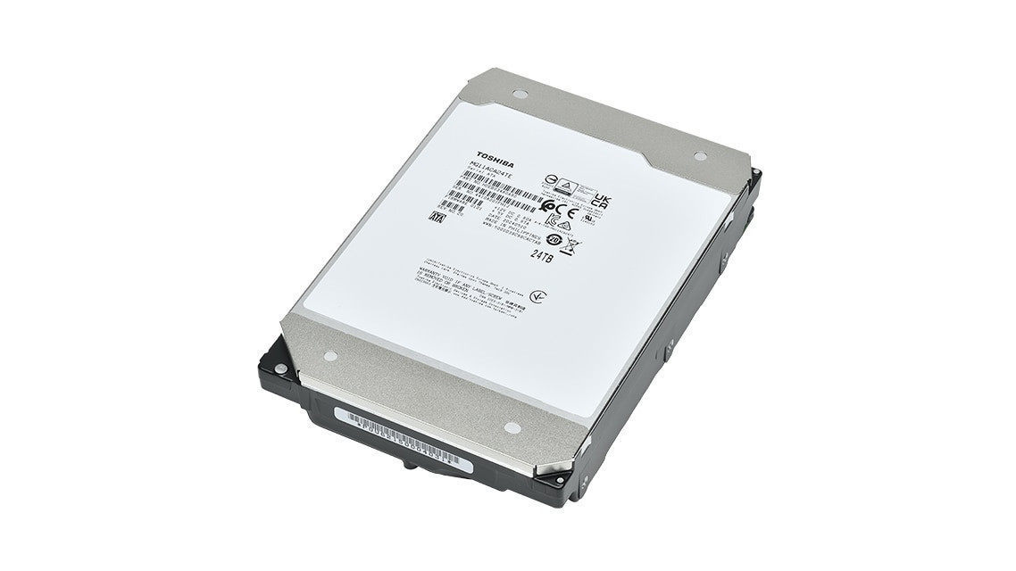Toshiba MG11 Series Hard Disk Drive - 16TB, SATA-3.3, 512e/4Kn, Standard - MG11ACA16TE Toshiba MG11 Series Hard Disk Drive - 16TB, SATA-3.3, 512e/4Kn, Standard - MG11ACA16TE