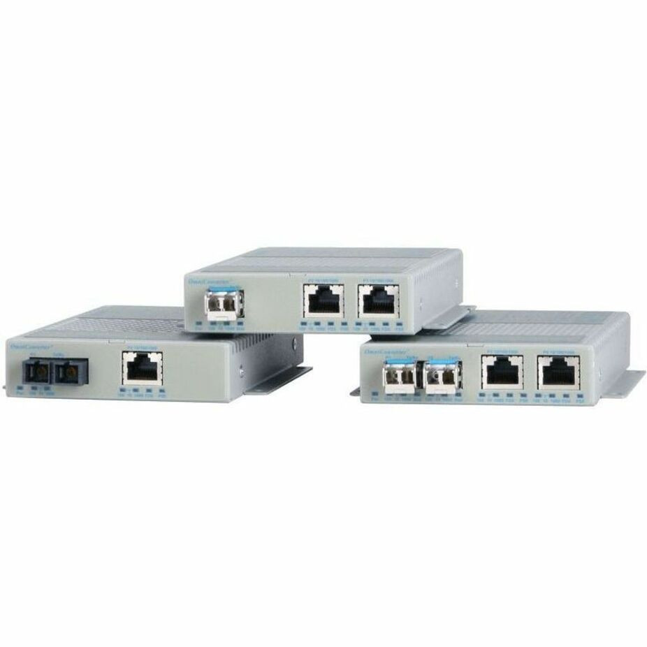 Omnitron OmniConverter GHPoEBT/S Transceiver/Media Converter - 2 x Network (RJ-45) - 2 x 60W PoE (RJ-45) Ports - 1 x LC Ports - Single-mode - 1310 nm Fiber - Gigabit Ethernet - 10/100/1000Base-T, 100/1000Base-X - 1000 Mbit/s - 9507B-1-21Z