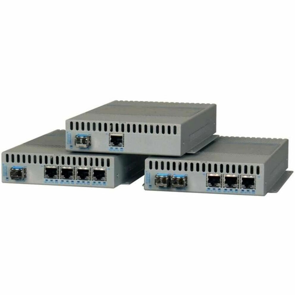 Omnitron iConverter GM4-PoE+ Transceiver/Media Converter - Network (RJ-45) - 1x PoE+ (RJ-45) Ports - Gigabit Ethernet - 10/100/1000Base-TX, 10/100/1000Base-T, 100/1000Base-X - 1000 Mbit/s - 1.0 x Expansion Slots - 8991S-11-D