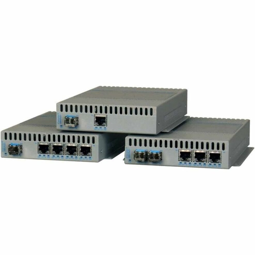 Omnitron iConverter GM4-HPoE Transceiver/Media Converter - Network (RJ-45) - 2x PoE+ (RJ-45) Ports - Gigabit Ethernet - 10/100/1000Base-TX, 10/100/1000Base-T, 100/1000Base-X - 1000 Mbit/s - 2.0 x Expansion Slots - 8991T-22-DW