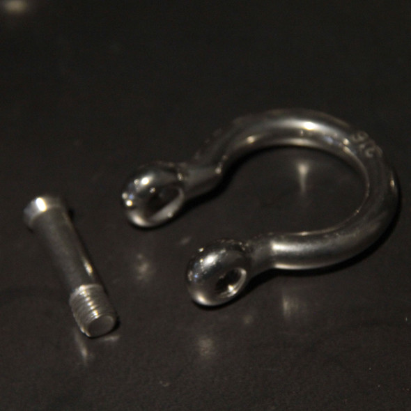 Clearance Lot: Tree Austria 5/16" Shackles x 6