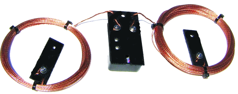 MFJ-2010 Dipole Antenna, Ultra-Lite, Off-Center Fed, Multi-Band, Non-Resonant, 300 W, 14 AWG, 67.0 ft. Length, Kit