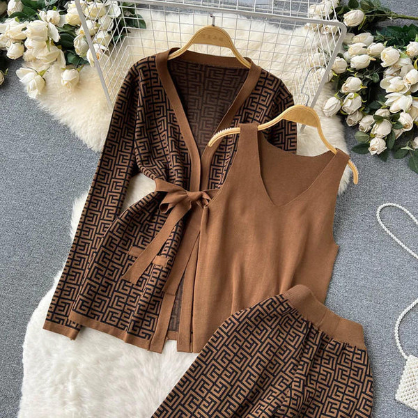 Ensemble Trois Pièces Elégant à Motifs Ensemble Trois Pièces Elégant à Motifs zaxx