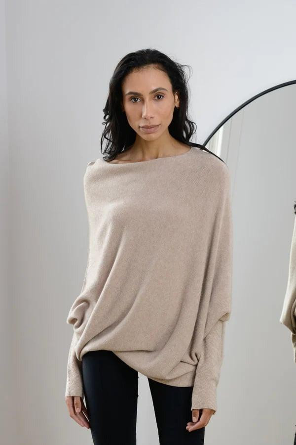 Pull Drapé Asymétrique Zenvora™ Pull Drapé Asymétrique Zenvora™ zaxx