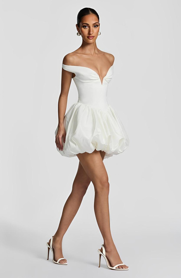 Robe De Soirée Courte À Jupe Ballon Et Bustier Plongeant Eileen™ zaxx