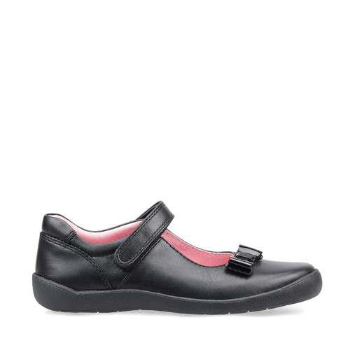 Giggle, Black leather girls riptape school shoes