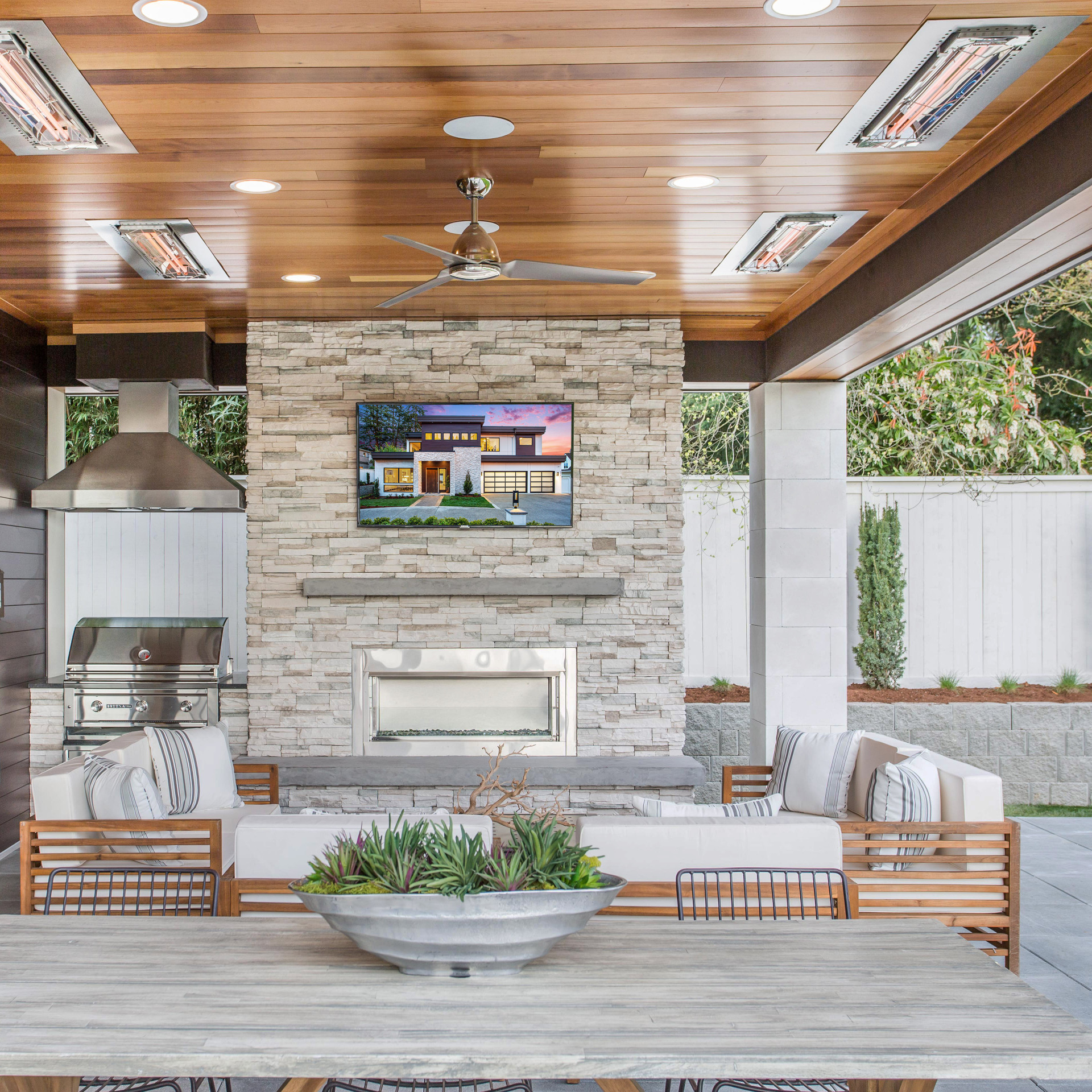 Eldorado Stacked Stone Panels - Daybreak - ACR Stone Group
