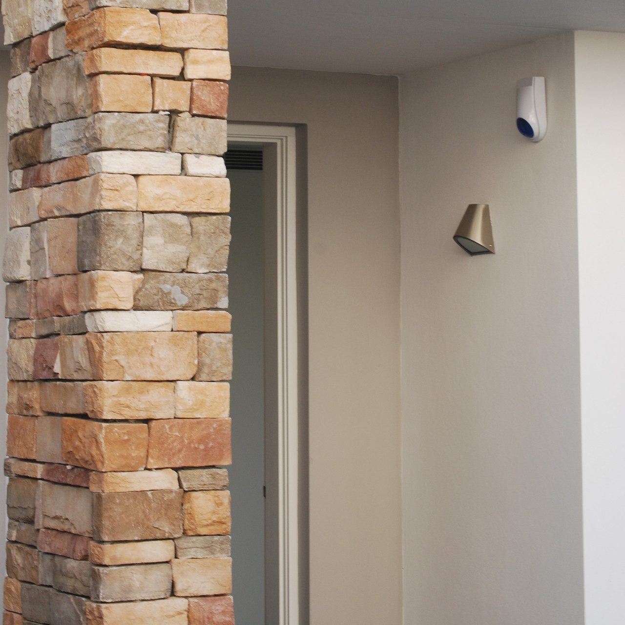 Cultured Stone Country Ledgestone - Caramel -ACR Stone Group