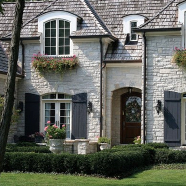 Square & Rectangular Monadnock natural thin stone
